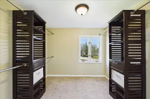 209 Mooregate Trail, Hawthorn Woods, IL 60047 - Photo 17