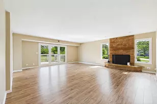 209 Mooregate Trail, Hawthorn Woods, IL 60047 - Photo 11
