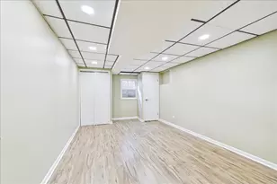 209 Mooregate Trail, Hawthorn Woods, IL 60047 - Photo 47