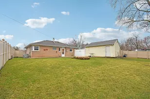 354 Marquette St, Park Forest, IL 60466 - Photo 19