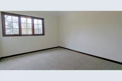 709 W Kenilworth Avenue, Palatine, IL 60067 - Photo 17