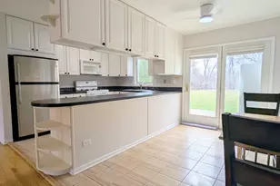 709 W Kenilworth Ave, Palatine, IL 60067 - Photo 7