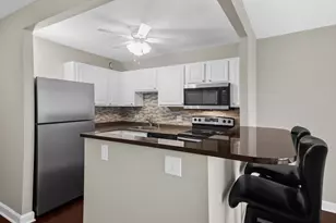 10 E Ontario St, Chicago, IL 60611 - Photo 11