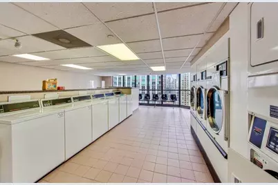 10 E Ontario Street #1004, Chicago, IL 60611 - Photo 19