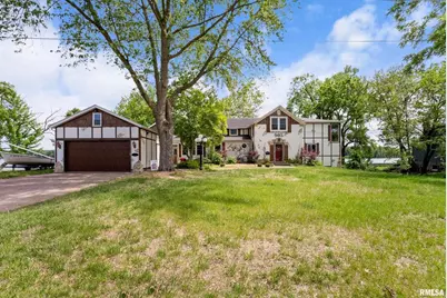 905 1st Street, Camanche, IA 52730 - Photo 1