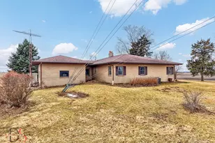 3476 E 27th Rd, Marseilles, IL 61341 - Photo 7