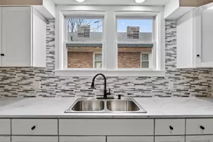 1011 15th St, Rockford, IL 61104 - Photo 17