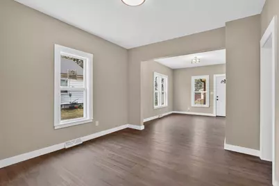 1011 15th Street, Rockford, IL 61104 - Photo 7