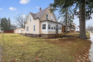 1011 15th St, Rockford, IL 61104 - Photo 3
