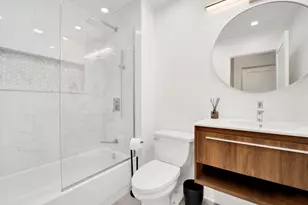 1071 W 15th St, Chicago, IL 60608 - Photo 15