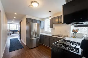 4829 S Champlain Ave, Chicago, IL 60615 - Photo 7