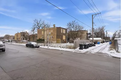 4300 W Gladys Avenue, Chicago, IL 60624 - Photo 5