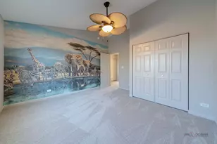 1129 N Claremont Dr, Palatine, IL 60074 - Photo 27