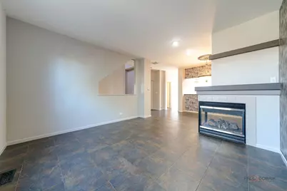 1129 N Claremont Drive #1129, Palatine, IL 60074 - Photo 7