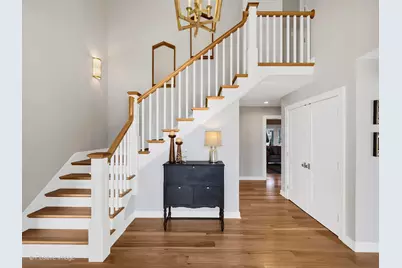 6555 Shabbona Road, Indian Head Park, IL 60525 - Photo 3