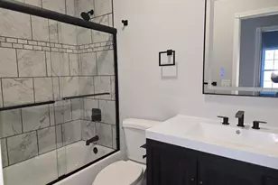 1301 Wabash Ave, Carthage, IL 62321 - Photo 9