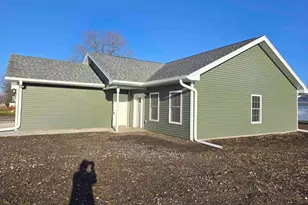 1301 Wabash Ave, Carthage, IL 62321 - Photo 15