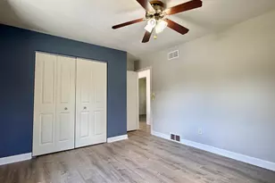 2704 Myang Ave, McHenry, IL 60050 - Photo 15
