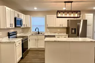 721 N 17th St, Herrin, IL 62848 - Photo 11