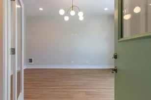 6749 S Langley Ave, Chicago, IL 60637 - Photo 13