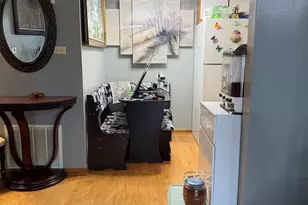 100 Deborah Ln, Wheeling, IL 60090 - Photo 5