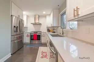 7002 Lorel Ave, Skokie, IL 60077 - Photo 7