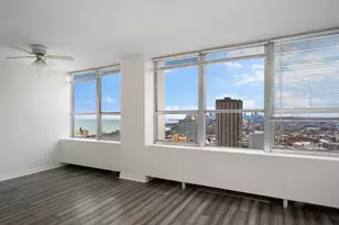 655 W Irving Park Rd, Chicago, IL 60613 - Photo 11