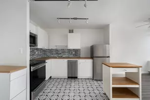 655 W Irving Park Rd, Chicago, IL 60613 - Photo 7