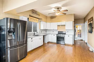 1613 S 51st Ct, Cicero, IL 60804 - Photo 11