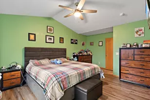 704 E 6th St, Coal Valley, IL 61240 - Photo 29
