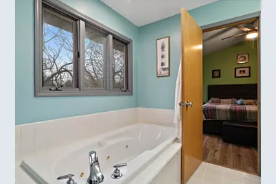 704 E 6th Street, Coal Valley, IL 61240 - Photo 35