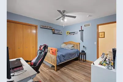 704 E 6th Street, Coal Valley, IL 61240 - Photo 37