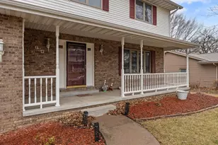 704 E 6th St, Coal Valley, IL 61240 - Photo 5
