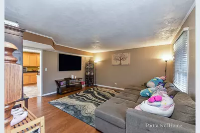 930 Maple Court, Bartlett, IL 60103 - Photo 3