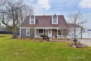 930 Maple Ct, Bartlett, IL 60103 - Photo 1