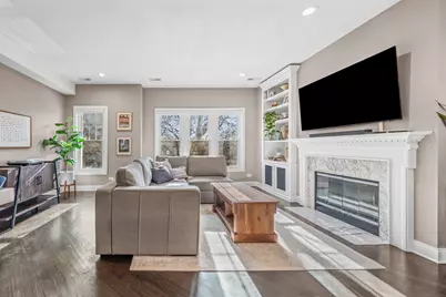 1318 W Fletcher Street #2W, Chicago, IL 60657 - Photo 3