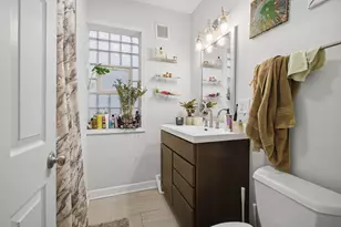 4045 W Nelson St, Chicago, IL 60641 - Photo 9