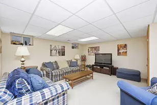 500 Buckingham Pl, Downers Grove, IL 60516 - Photo 29