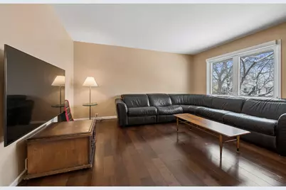 135 Ambassador Avenue, Romeoville, IL 60446 - Photo 3