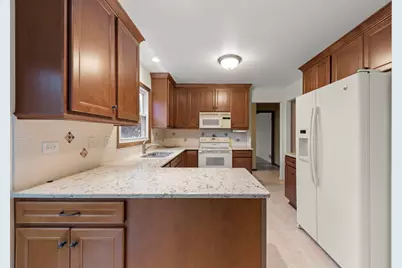 966 W Bauer Road, Naperville, IL 60563 - Photo 9