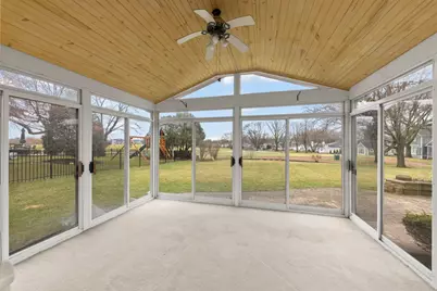 966 W Bauer Road, Naperville, IL 60563 - Photo 13