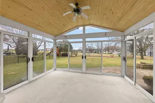 966 W Bauer Rd, Naperville, IL 60563 - Photo 13