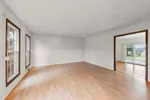 966 W Bauer Rd, Naperville, IL 60563 - Photo 5