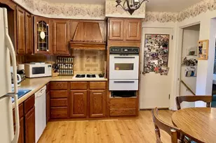 700 Longview Dr, Countryside, IL 60525 - Photo 9