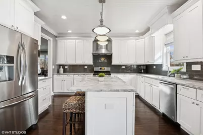 374 N Myrtle Avenue, Elmhurst, IL 60126 - Photo 19