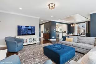 374 N Myrtle Ave, Elmhurst, IL 60126 - Photo 25