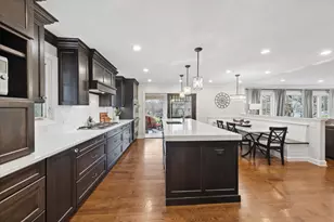 156 Sunset Ave, Glen Ellyn, IL 60137 - Photo 9