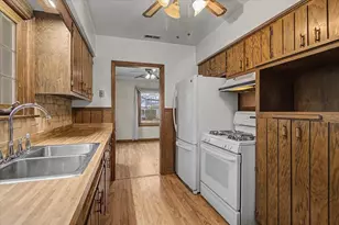 1405 Frederick St, Joliet, IL 60435 - Photo 5