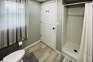 306 11th Ave, Sterling, IL 61081 - Photo 7