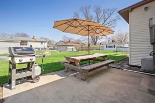 266 Marilyn Ave, Glendale Heights, IL 60139 - Photo 19